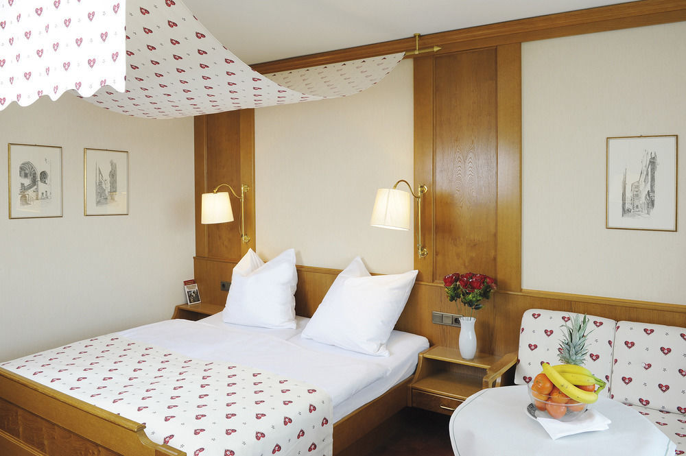 Hotel Bad Stebener Hof מראה חיצוני תמונה