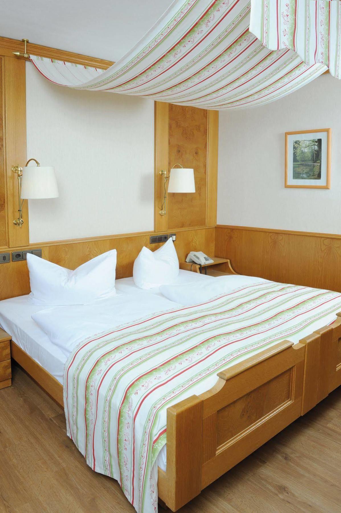Hotel Bad Stebener Hof מראה חיצוני תמונה